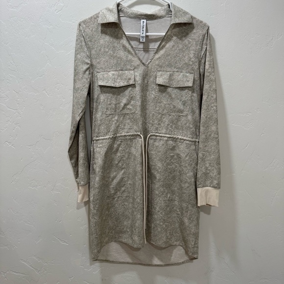 Athleta Grey White Zuma Printed Collared Shirtdress Women's XS Athletic - Picture 7 of 16